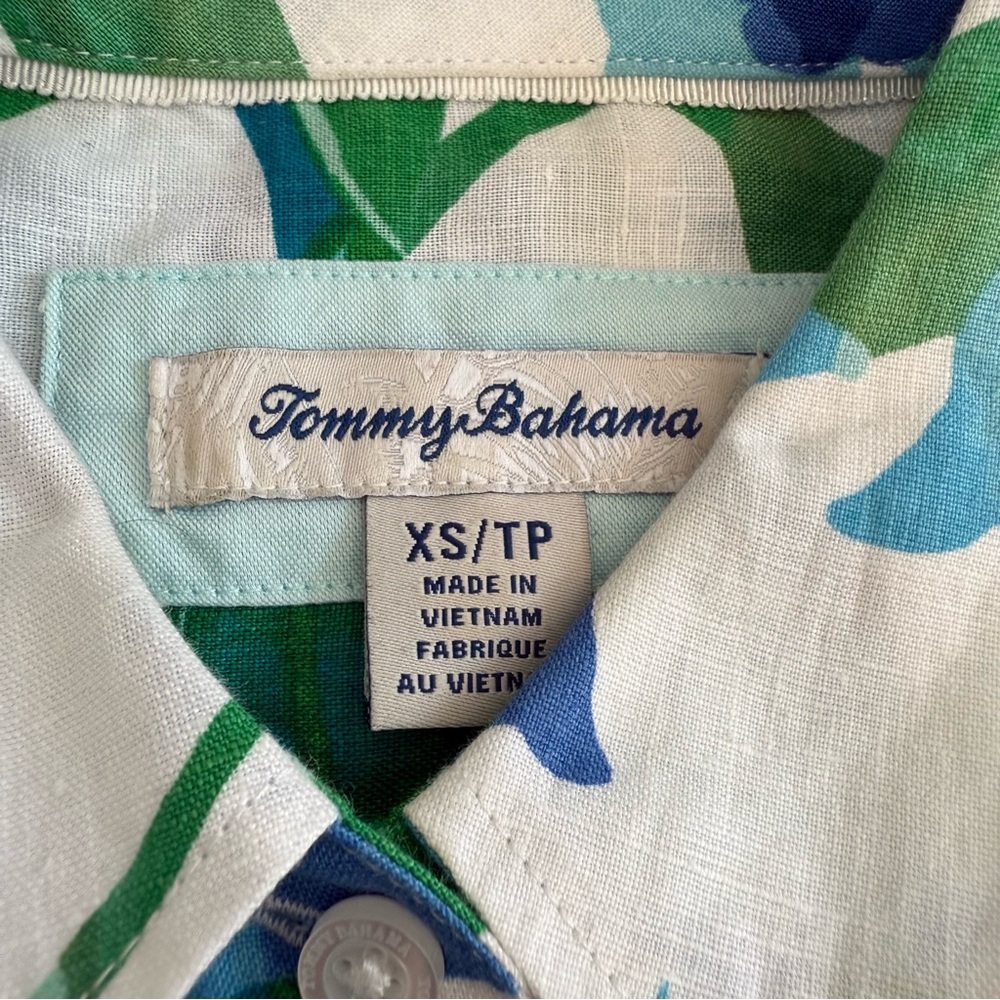 Tommy Bahama Seaside Brights Short Sleeve Linen Shirt - Picture 6 of 13
